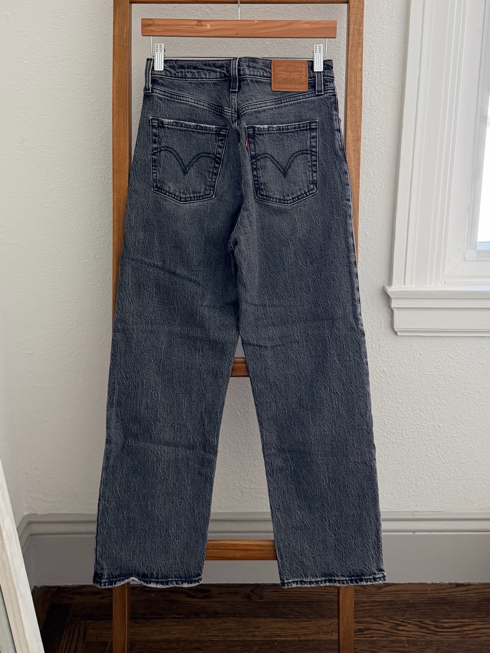 Levi’s Ribcage Straight Ankle - Picture 3 of 5
